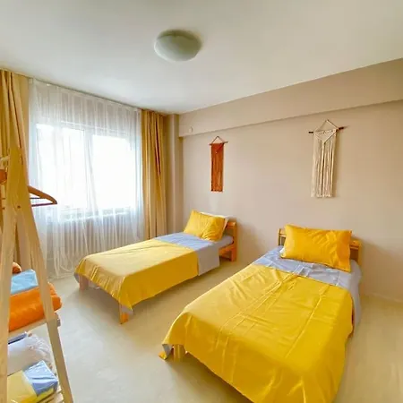Impressive Flat In The Heart Of Alsancak Apartment
