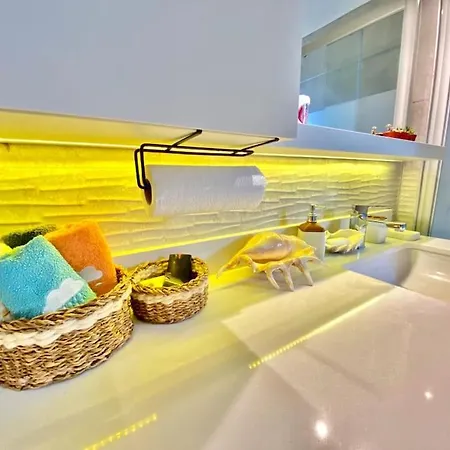 Impressive Flat In The Heart Of Alsancak * איזמיר