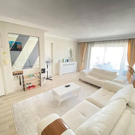 Impressive Flat In The Heart Of Alsancak * İzmir